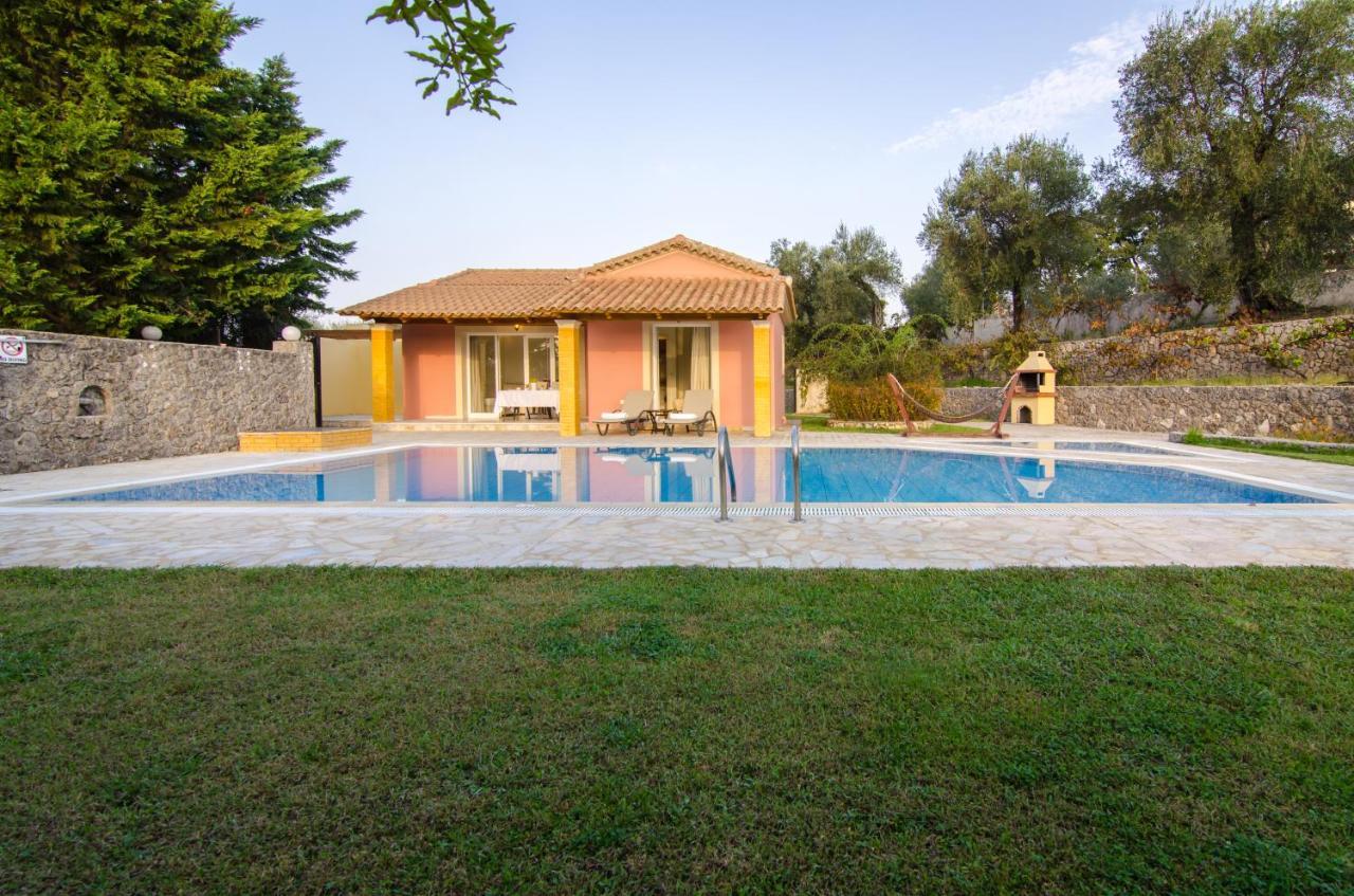 Villa Nefeli ดัสเซีย ภายนอก รูปภาพ